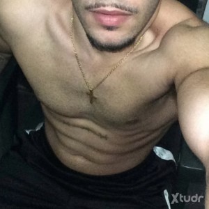 Xtudr - cabronMascHetero: Masculine, dominant and with character. I don't seek to please, I seek to command. I like control, obedience and f...
