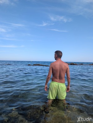 Xtudr - Amoabsoluto: Soy amo, tengo actitud dominante de naturaleza y activo 100%. Busco esclavo total 24/7. Me gusta dominar, humillar, ser...