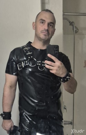Xtudr - keepitkinkydc: Love rubber and leather sex