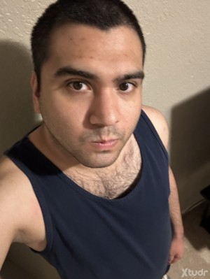 Xtudr - MasterofButtSniffers2: I’m a master looking for butt sniffer guy I love farting and watching movies on butt sniffers 