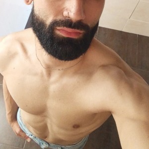 Xtudr - AzotaPerritas: I'm looking for people with no friends/social life who want to go out with someone like me, (clearly inviting me) all...