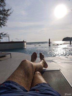 Xtudr - AmoCabrónMaduroMad: I'm looking for a submissive young man between 24 and 45 in Madrid. Guys who take care of themselves and are int...
