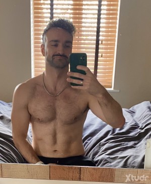 Xtudr - Miketoby: I'm simple, hard working men, looking for my other half that we can spend time together. Someone that know what he want an...