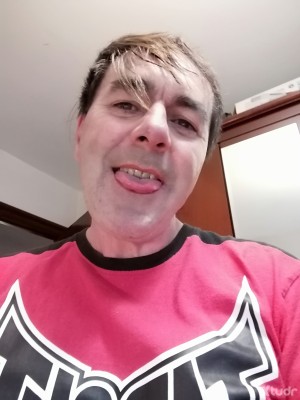 Xtudr - subpasiv: me gusta chupar el ojete del AMO
mola ser el juguete de mierda para dar placer al AMO, Humíllame verbalmente.Hostias, lapo...