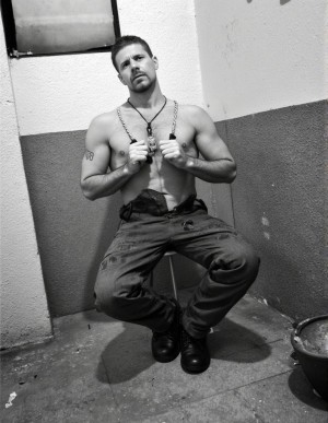 blanco y negro. 
