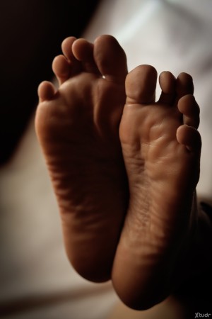 Xtudr - corbis5: I'm a foot fetishist. I give you my feet to enjoy them however you want! Lick them, suck them, trample them, footjob.... An...