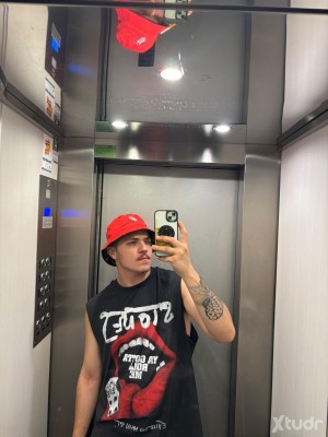 Xtudr - Sumisomaricon: I'm a submissive faggot, I love blackmail, exposure, and for them to do with me whatever they want.