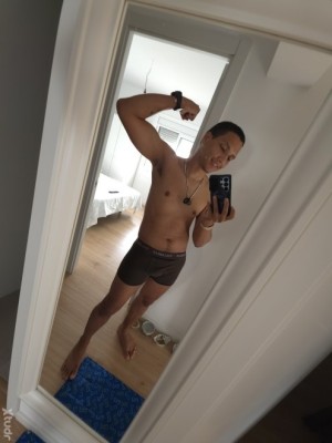 Xtudr - SexAhoraPas: I'm Colombian, 28 years old, looking to have fun with someone similar, have a good time, good vibes, looking for a plan...