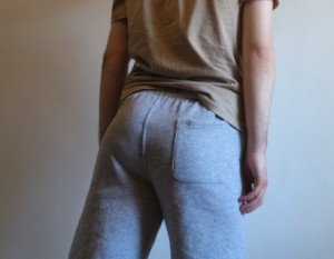 Xtudr - cand: Desiring to experiment with someone strong and determined.
