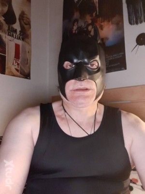 Xtudr - porkylobito63: Sumi ,masoka, maduro,fetichista gusto por cbt ,humillación verbal ,buen físico, en la Mancha. Azotes ,juegos diversos...