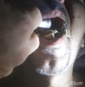 Xtudr - cenicero47bdn: hola soy un cenicero gay me encanta tener ls boca de colillas cigarros y porros y alguna tacha que se aya medio apaga...