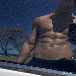 Xtudr - braydenbro: Masculine bottoms. Hit me up.