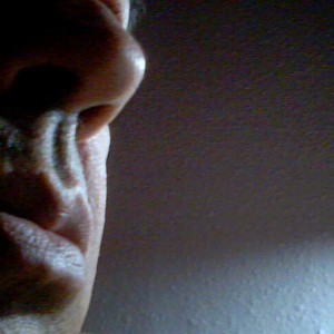 Xtudr - tono: Serious uncle cool