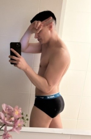 Xtudr - ZA: Me va el rollo dentro de la cama. 
Fuera de ella soy muy mandón y princeso. 
Por aquí hablamos con educación. 
Si te gusta segui...