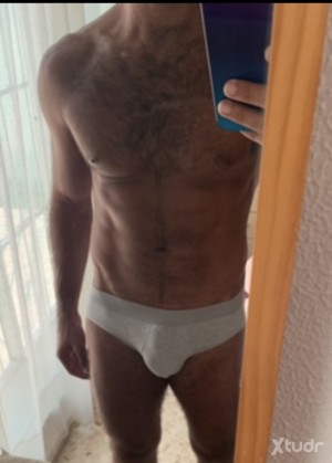 Xtudr - Hardtohandle: Looking to have a good time in