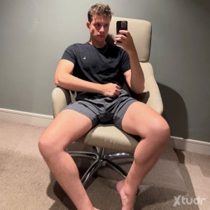 Xtudr - John23: I’m looking for a relationship ❤️
