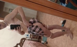 Xtudr - xXBerserkertXx: Busco dom o novio😊