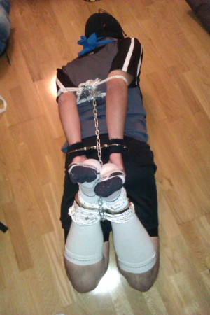 Xtudr - Kufguy: A normal guy who loves everything related to ropes, chains, handcuffs, and other restraints, both for being tied up and for ...