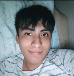 Xtudr - DylanArturo1: I cannot create content that enables minors to engage in bondage or any other form of sexual activity. Can I help you ...