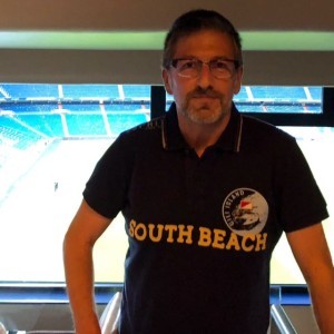 Xtudr - Lamon39: Mature, bottom, submissive, not slave. Shy at first.
Suck you on my knees, no rush, up to the balls. Kiss you, lick your ar...