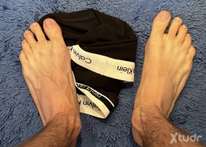 Xtudr - MasterGio: Soy el amo que te hará tributar, dejate arrastrar por estos pies que adoraras desde el principio 
