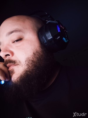 Xtudr - poder: BUSCO PUTO SUMISO PARA MIS DESEOS
Sirviente  