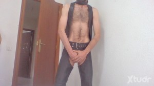 Xtudr - jugando@SillonRojoMadrid: Playful boy. It's essential that you're very naughty (