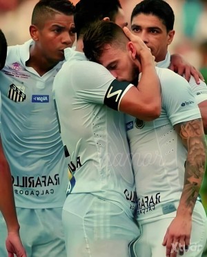 Xtudr - Placeradulto: He looked for a male to serve.