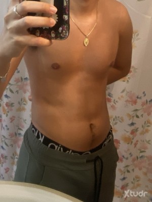 Xtudr - lee21: Busco una cosa muy sencilla me molan las zapas y pies y si acaso algún lapo doy regalo a cambio de eso algo simbólico por si ...