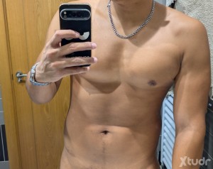 Xtudr - Pas-Mamoncete: Muy interesado en conocer Hombres, activos, legales y simpáticos para encuentros placenteros y si me puede sumergír ...