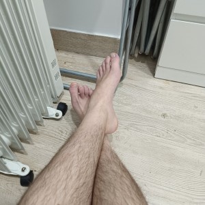 Xtudr - Dommasc23: Looking for virtual submissive, NOT interested in financial domination. If you want to talk, start with a photo.