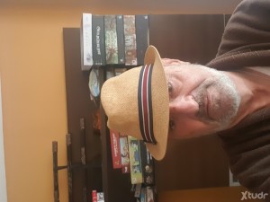 Xtudr - sumisoMLG: Soy sumiso con experiencia femdom. Pero últimamente me siento muy atraído por la dominación masculina... Quiero aprender