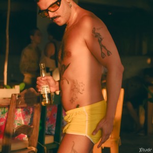 Xtudr - subtoy: Looking for dominant dudes to serve and please