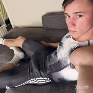 Xtudr - michael303: Gay, easygoing, and in the mood for fun and good conversation. Don’t be shy.

