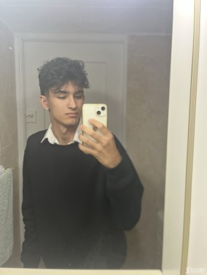 Xtudr - sumiso_-_: Soy reservado respecto algunos temas , aveces sueno borde de lo q en realidad soy 😅😭