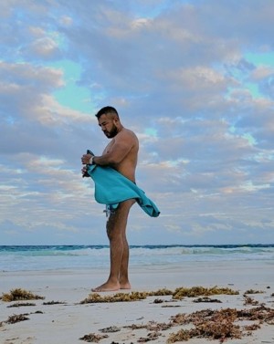 Xtudr - teddybear: Soy esclavo desde hace 15 años, con AMO, hago trabajos forzados, en castidad 24/7/365, le sirvo a mi AMO desde hace 3 año...