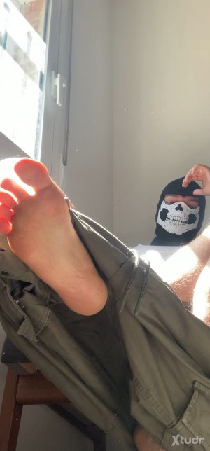 Xtudr - BI_Dom: Un colega fijo masc que me haga de esclavo domestico y lo que quiera cuando me salga del rabo. 