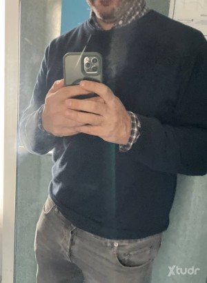 Xtudr - SubMadxxx: Esclavo sumiso y servicial buscando servir y complacer a Dominante serio. Con sitio en Madrid. 
No Findom