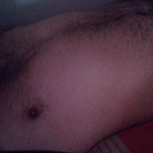 Xtudr - oso-gordito22: Oso gordito con ganas de polla, de que me coman los pezones y de que me hagan correr sin tocarme.