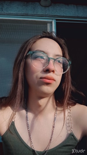 Xtudr - Alek: I'm a femboy