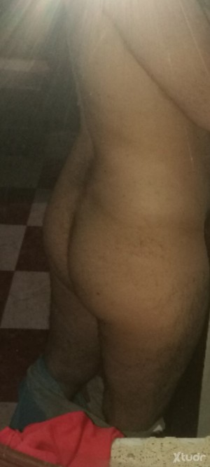 Xtudr - Malaga42: I'm looking for a dominant man to see regularly and create a bond.