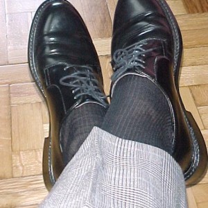 Xtudr - Yo4567: I'm looking for submissive men to humiliate with my footwear and feet. I enjoy the degradation of the submissive man.