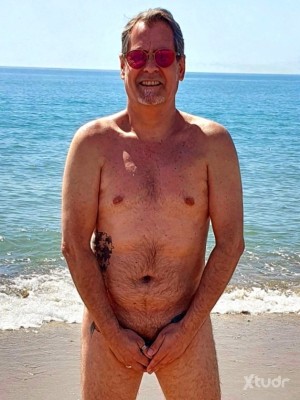 Xtudr - TWOSILVERFOX: Stable married couple, with clear ideas. Wanting to have a good time and experience new things.
Looking for a fixed sl...