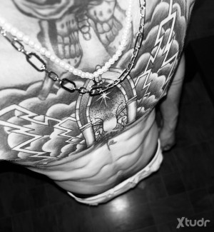 Xtudr - AmoSuperior11: Dominant man seeks financial submissive. I have videos and content 😈🦶🏻🍆