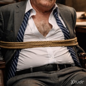 Xtudr - TocoyCastigoaMaduros: Busco a un hombre maduro o mayor. 
Que le atraiga la idea de ser castigado por un hombre que pudiera ser su hi...