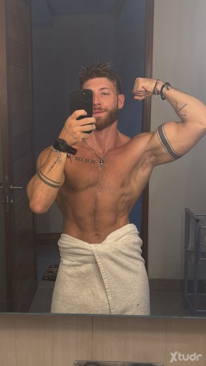 Xtudr - Alpha_Lucas: I am  Dominant who takes what is owed and rewards devotions with attention—nothing more, nothing less. I command submis...
