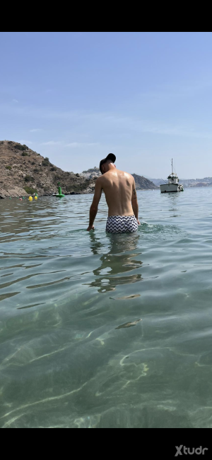 Xtudr - Mike07: Hetero en la calle, rollo futbolero, en la intimidad sumiso buscando amo delgado joven al que servir y obedecer 