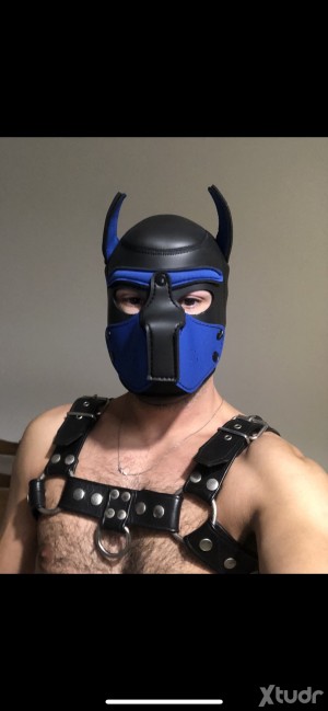 Xtudr - SumisoparaAmo: I'm a submissive bottom. I like to please and obey, be the property of the Dominant man.