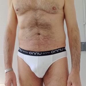 Xtudr - Apostata: I'm a demure guy outside. Very sexual and pig-like between four walls. Very sensitive to male pheromones. I love briefs. I...