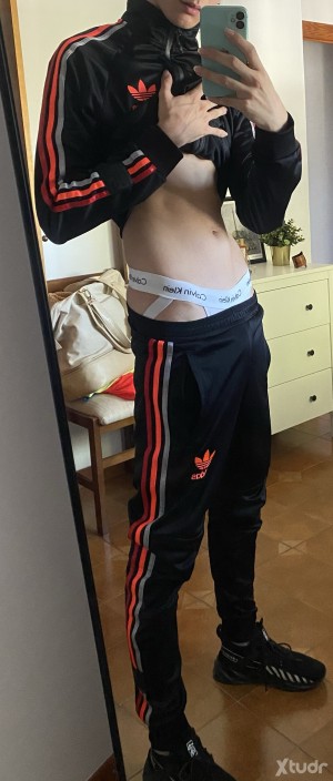 Xtudr - vs_v: With desire to explore many kinks